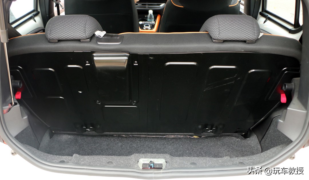 比亚迪f0自动挡新车落地价,5万左右的新车比亚迪f0