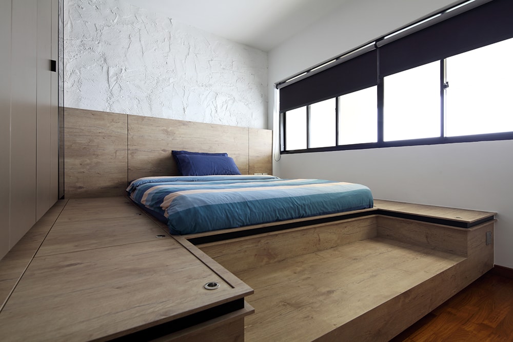 越来越多的人不做背景墙,整个房间抬高做地台