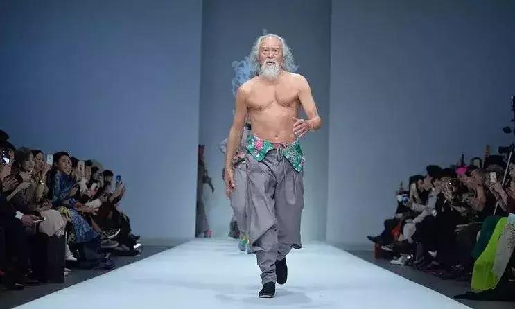 一个女人开始变老的四个迹象,开始变老的3种迹象