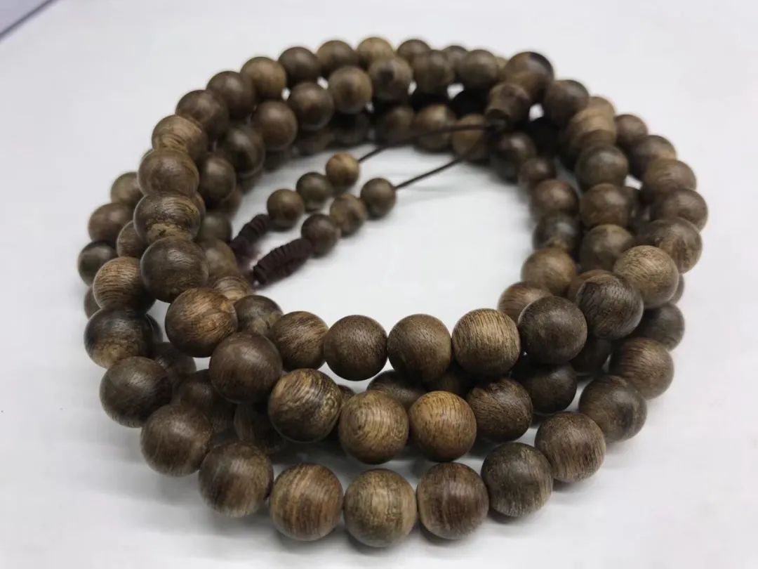 带点香味不掉色的手串有哪些,带香味比较好盘的手串