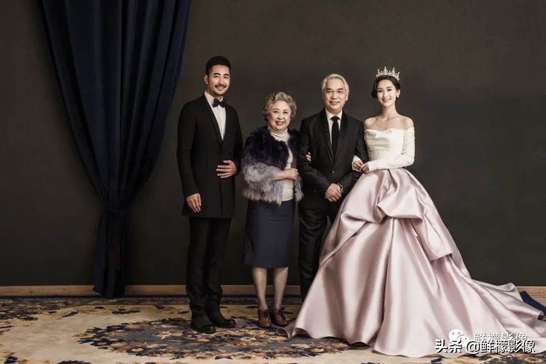 新春全家福拍摄技巧,全家福新年拍照姿势推荐