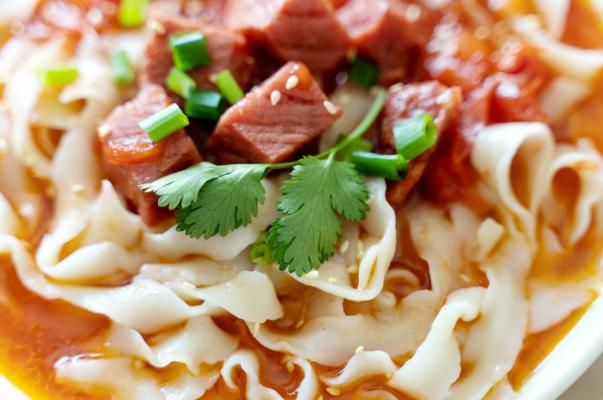 孩子总是不吃饭要喂怎么办,宝宝不爱吃饭怎么办试试看这7招