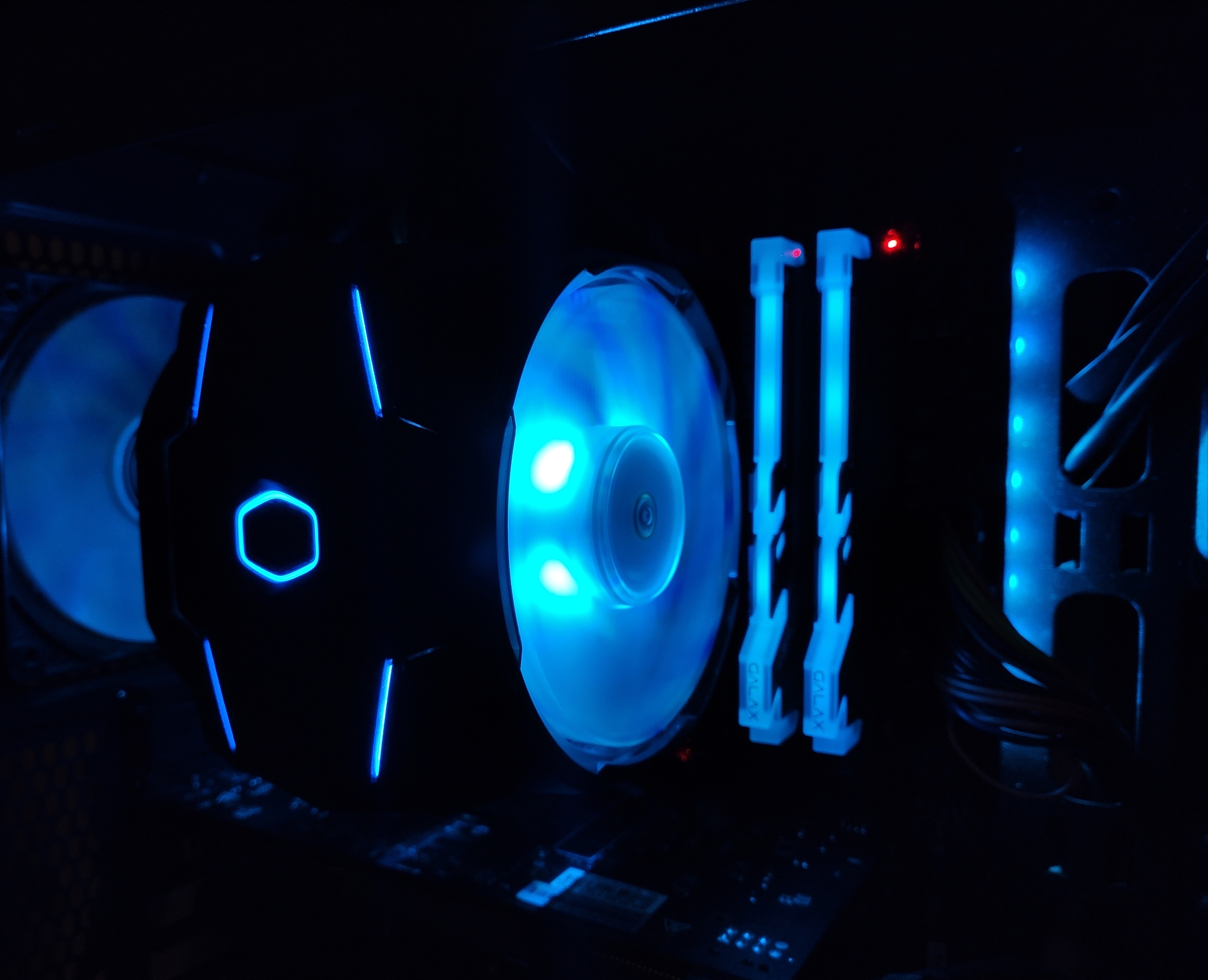 真香千元机评测,标压锐龙8核和22款锐龙哪个好