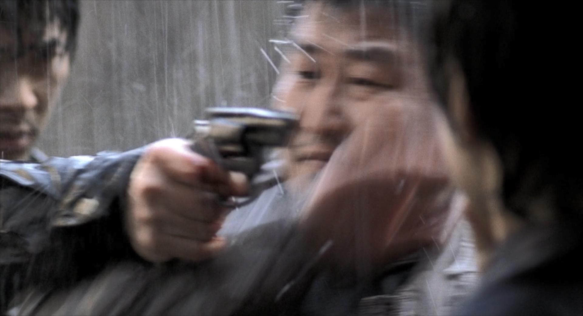 观影：5年里10名女子受害，仅1人幸存，良心警察被逼成*力暴**狂