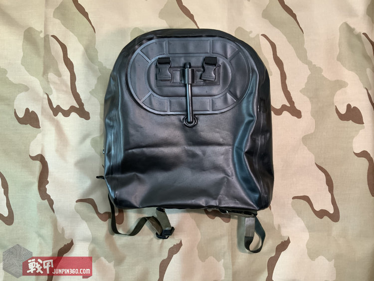 折腾九年，就拿出这点东西凑外拍？（中）