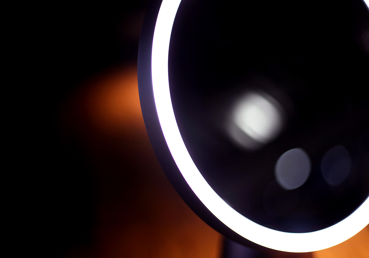 觅光化妆镜跟斐色耐哪个好,斐色耐折叠化妆镜测评