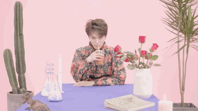 林彦俊黑白照片阴影,林彦俊早期自拍