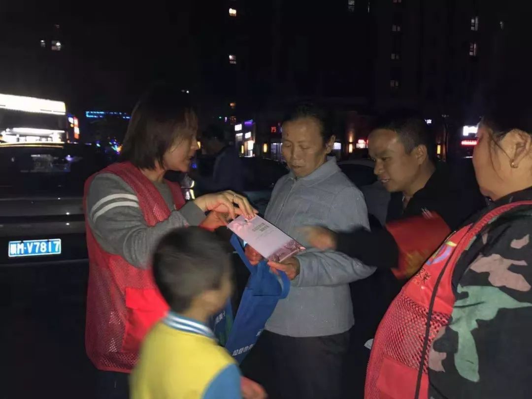 南昌市小区垃圾清理,万科城东郡垃圾分类