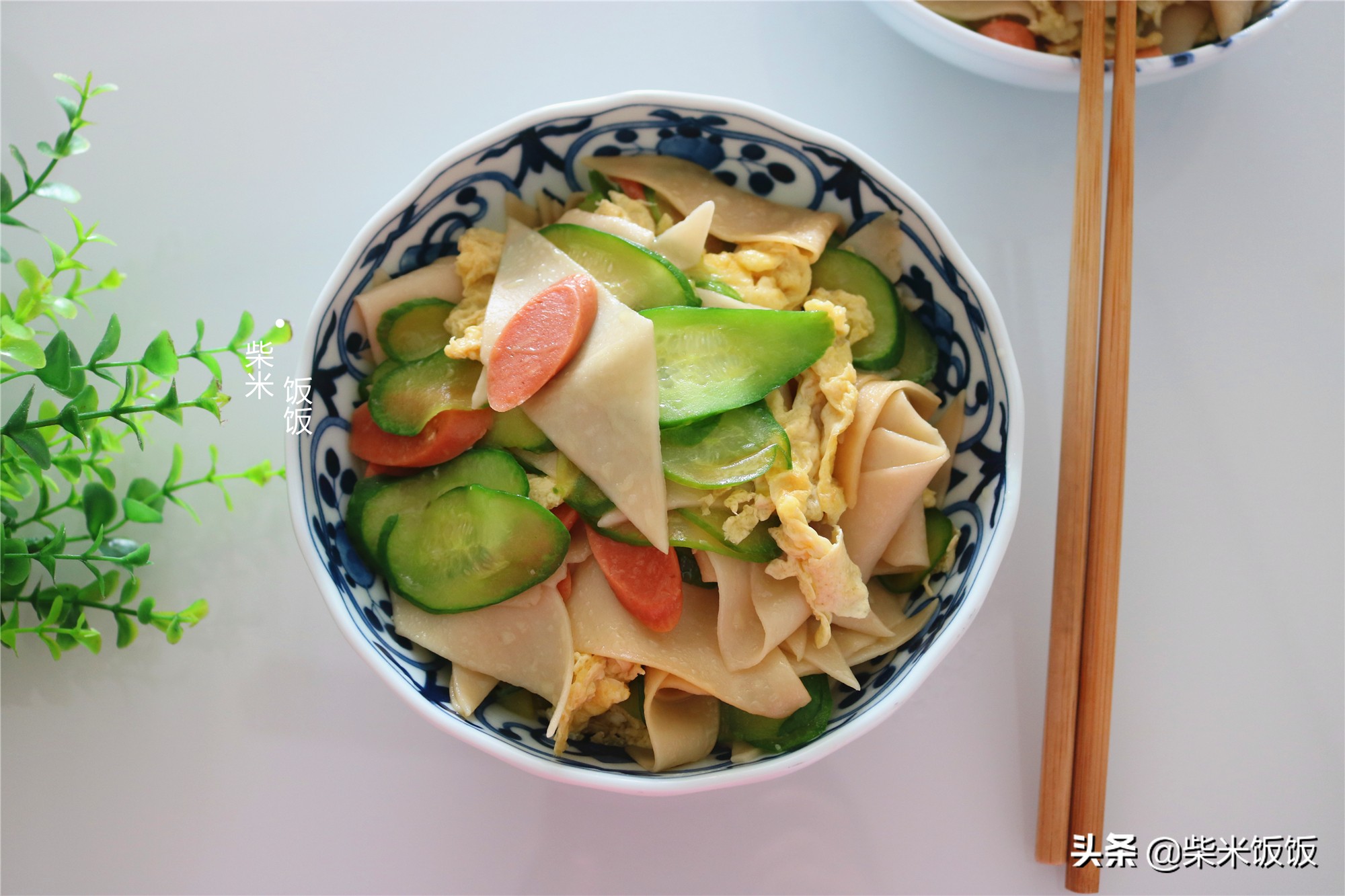 娘俩的午餐一菜一汤,娘俩的午饭简单又好吃