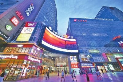 郑州曼哈顿商业区有什么好吃的,郑州曼哈顿改名字了吗