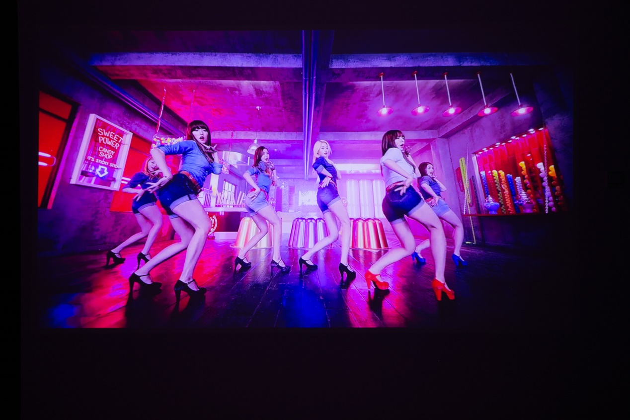 坚果j9白天测试,坚果j9幕布