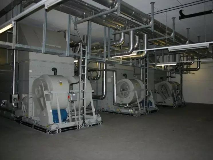 你看过的黄片,可能存在一个叫赛博庞克的国家里