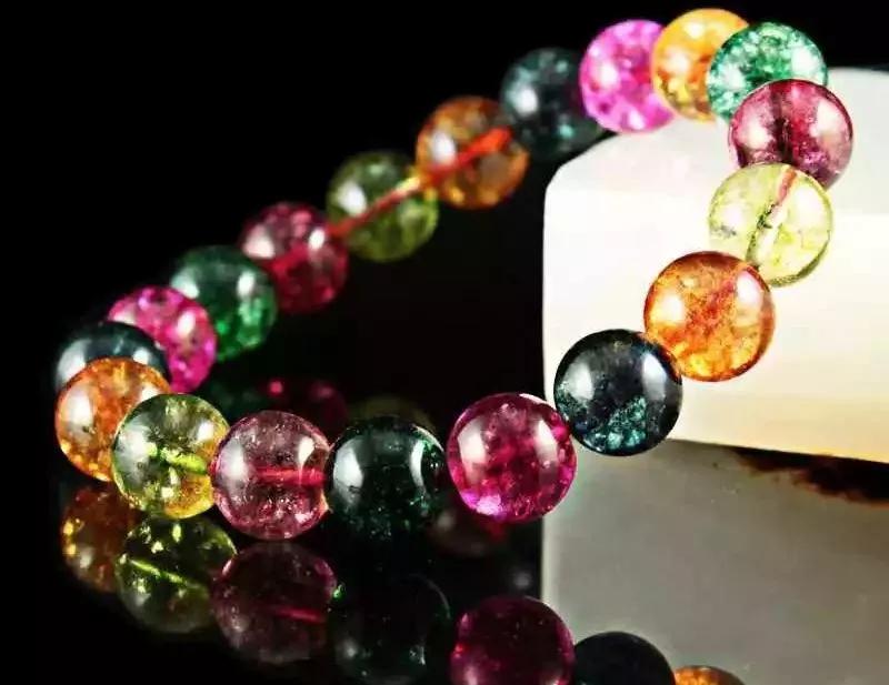 高级珠宝值不值得收藏,为什么很贵的珠宝看起来很廉价