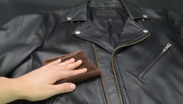 不管皮衣有多脏试试这个方法,皮衣服脏了怎么清洗不掉皮