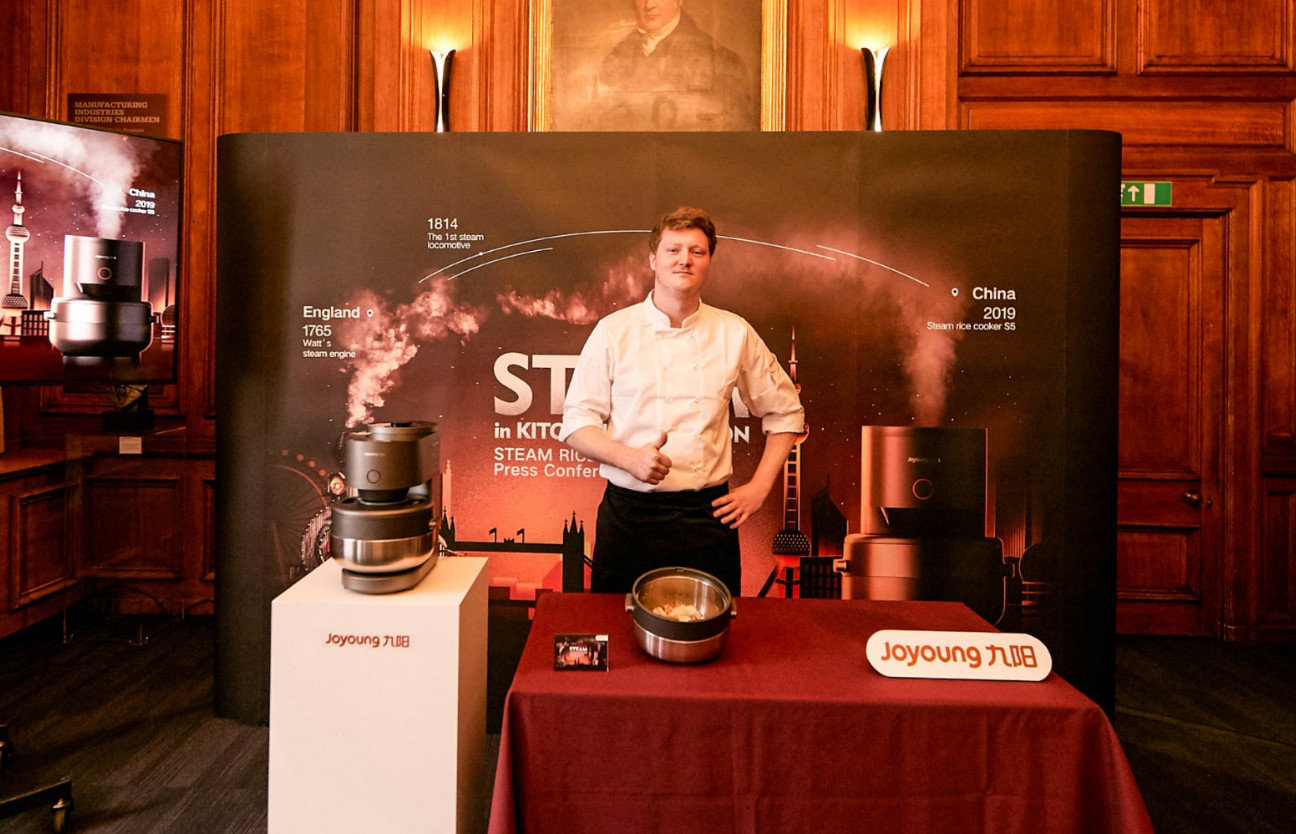 中国焖米饭震惊外国人,中国电饭煲蒸汽锅