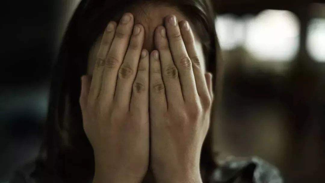 坐月子总是哭怎么补救,坐月子总是哭怎么办