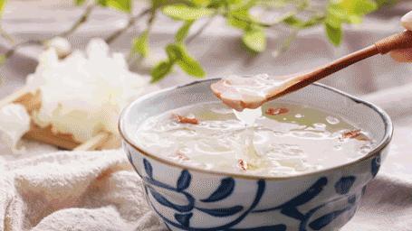 怎么把银耳煮得软糯出胶,银耳怎么煮才容易出胶的窍门