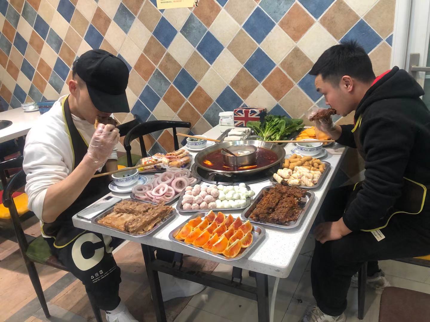 清镇啃骨头39元自助火锅,啃骨头酱骨自助火锅