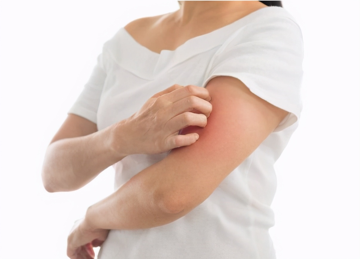 肾衰竭有这5个征兆头部有点疼,肾衰竭早期小便有什么症状