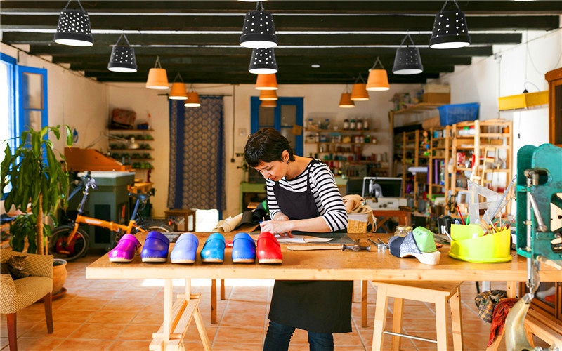 人到中年转行做什么小生意,50岁的人怎么提升自己做生意