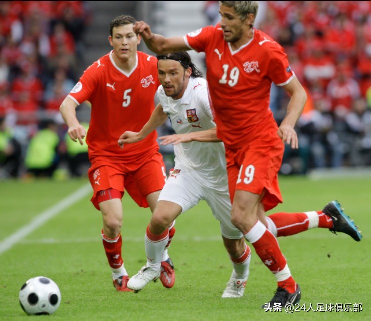 2007ac米兰夺冠庆典,2007年ac米兰欧冠夺冠有小罗吗