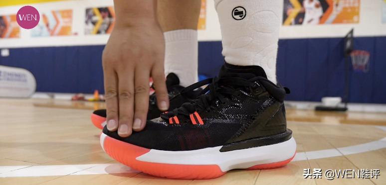 不到四百的好鞋推荐,不到四百块的潮鞋