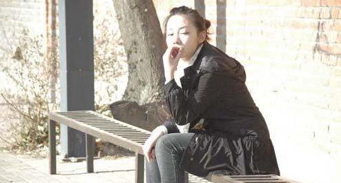 为艺术正名,网红苏紫紫曾全裸接受采访:我可以洒脱地看你你能吗