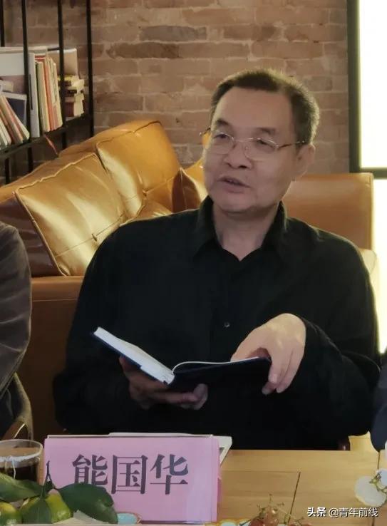 “篱边小筑阅读星辰——广州市青年作家协会秋季新书分享和点评”