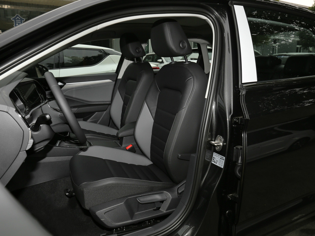 月销近4万这台10万级家轿创佳绩,月销量3万的车