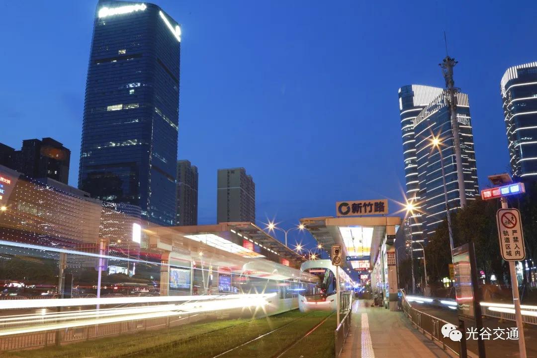 国庆期间,诚邀全国游客,免费乘“量子号”畅游美丽光谷