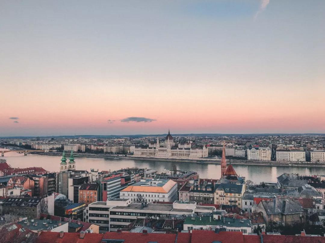 2020年「小众国家旅游指南」欧洲国家的物价，比东南亚还便宜