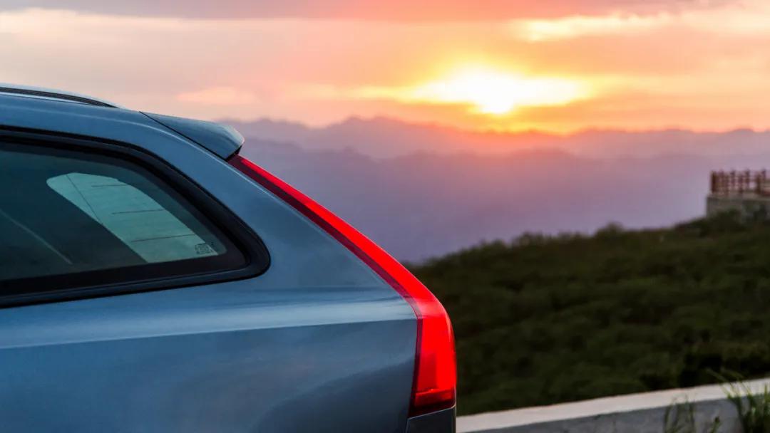 沃尔沃v90cc旅行车零整比,沃尔沃v90cc2020款和奥迪旅行车