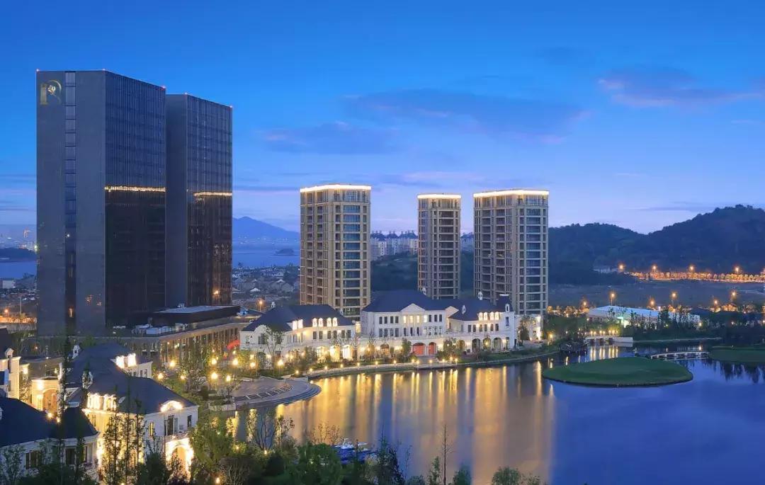 普陀山岛上海景酒店推荐第一名,海天一色面朝大海的度假酒店推荐