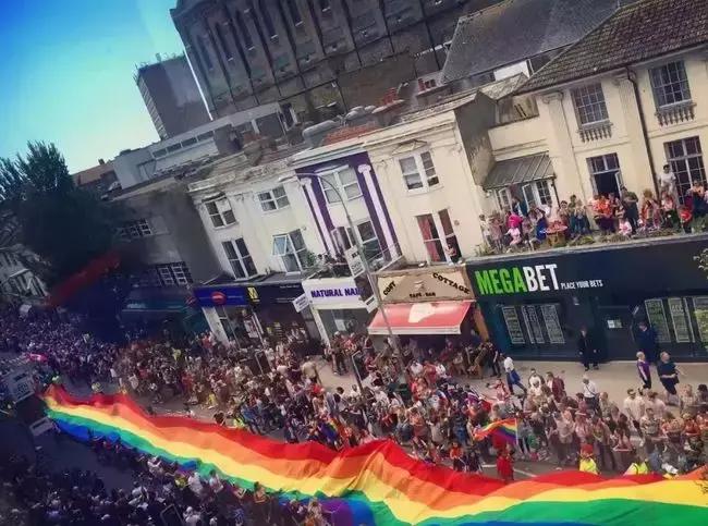 布莱顿海湾景点,布莱顿曼彻斯特城