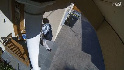 工程师制作闪光臭屁包裹，专治偷快递的*贼毛**