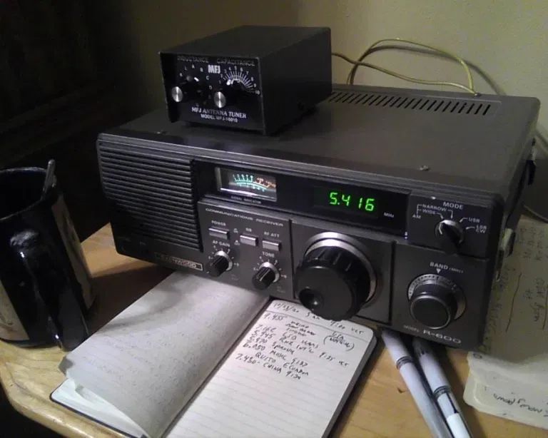 我的收音机,建伍f6短波收音机