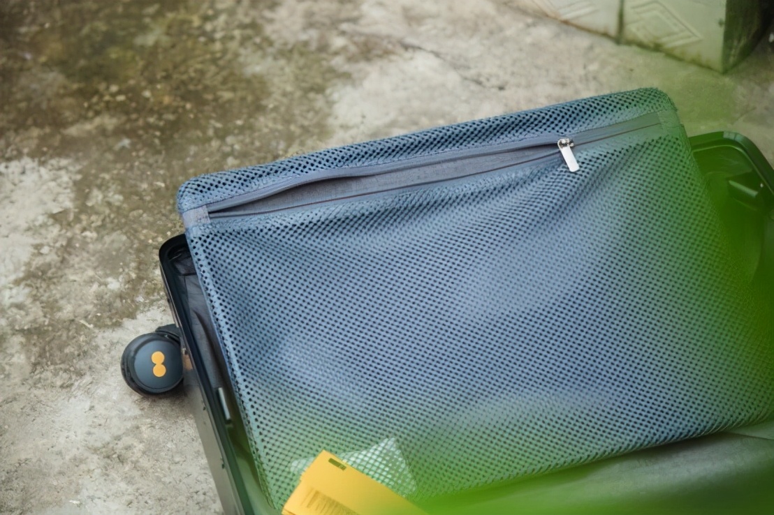 20寸登机箱地平线8号,最好的行李箱品牌推荐地平线8号