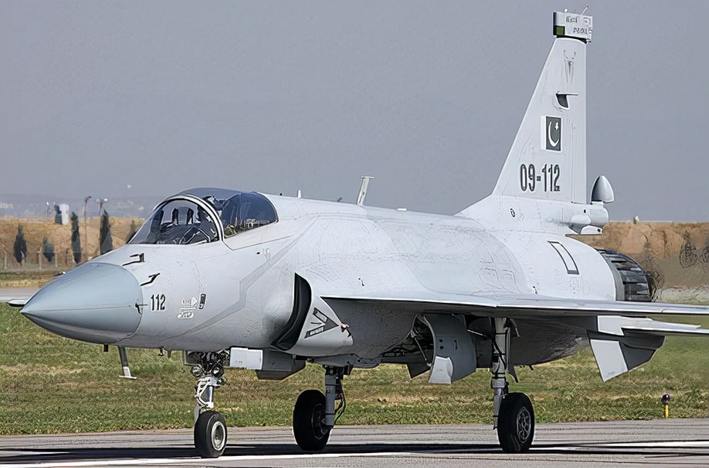 猛砸6.6亿刀！南美大国下血本买战斗机，枭龙或将迎来下一个客户