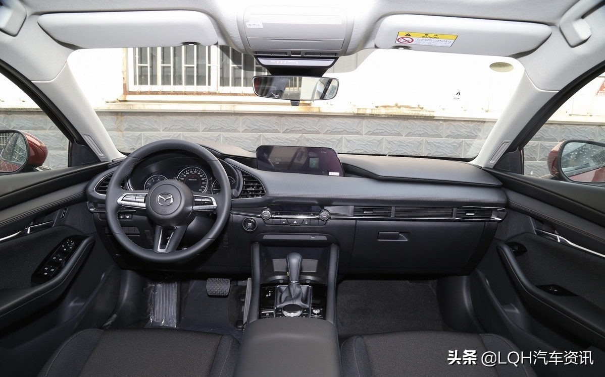 9.99万昂克赛拉可以自己加的配置,5万2千8的昂克赛拉