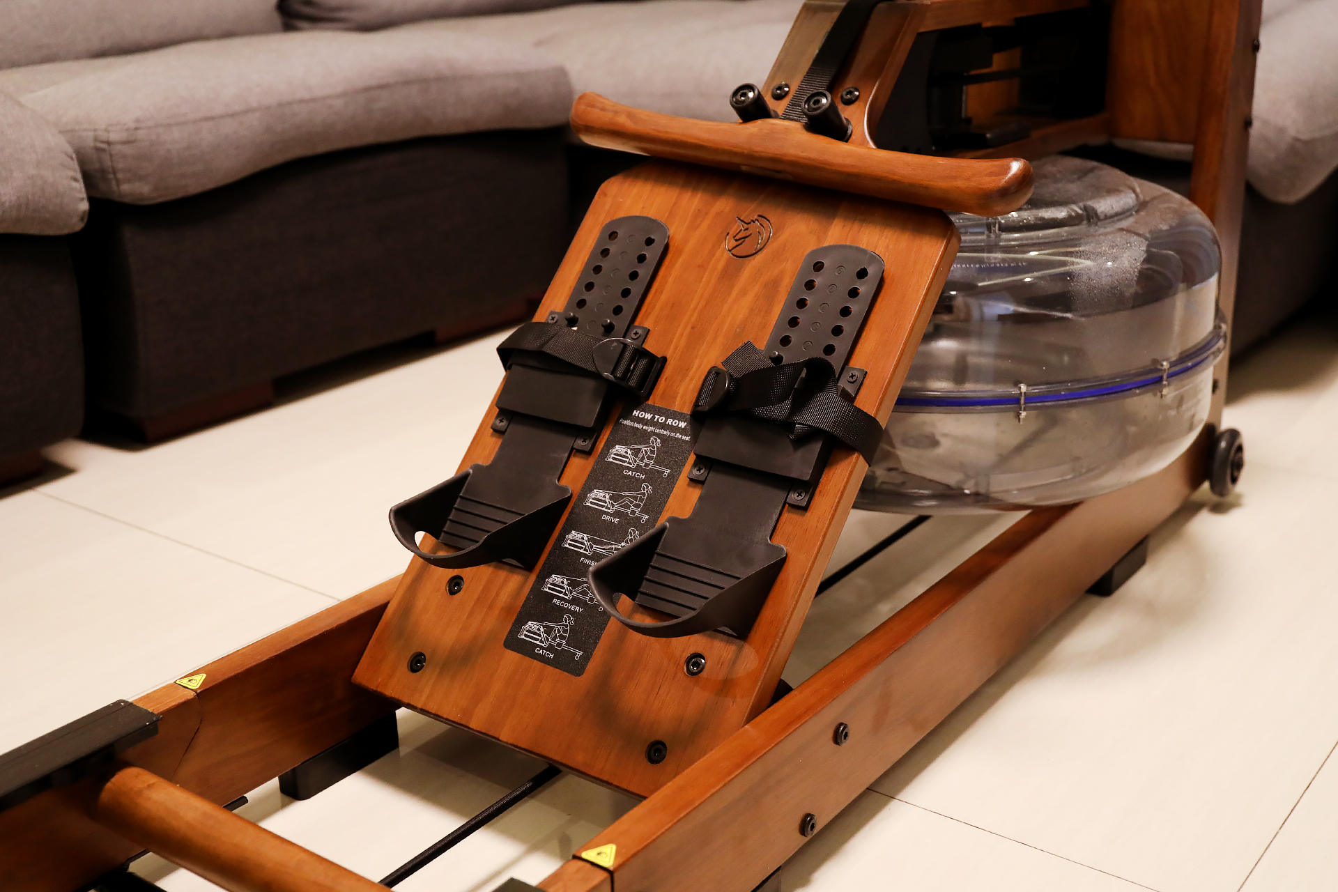 划船机30分钟燃脂训练方法,水阻划船机初学者应该怎么选择