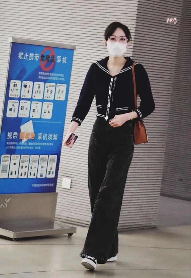 jk女团杨超越,jk杨超越同款