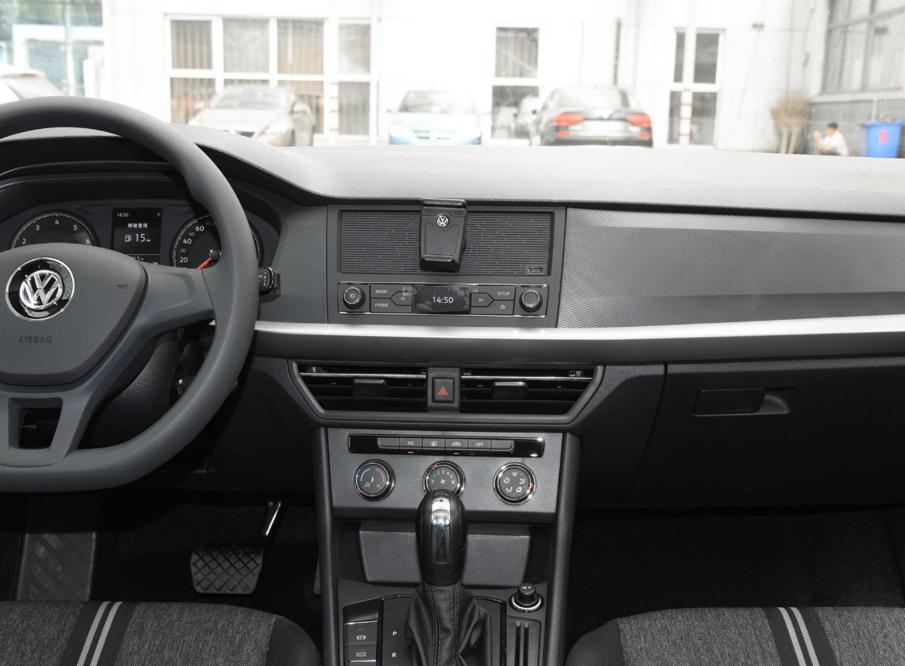 朗逸和轩逸到底哪个更值得购买,朗逸和轩逸缺点对比怎么选