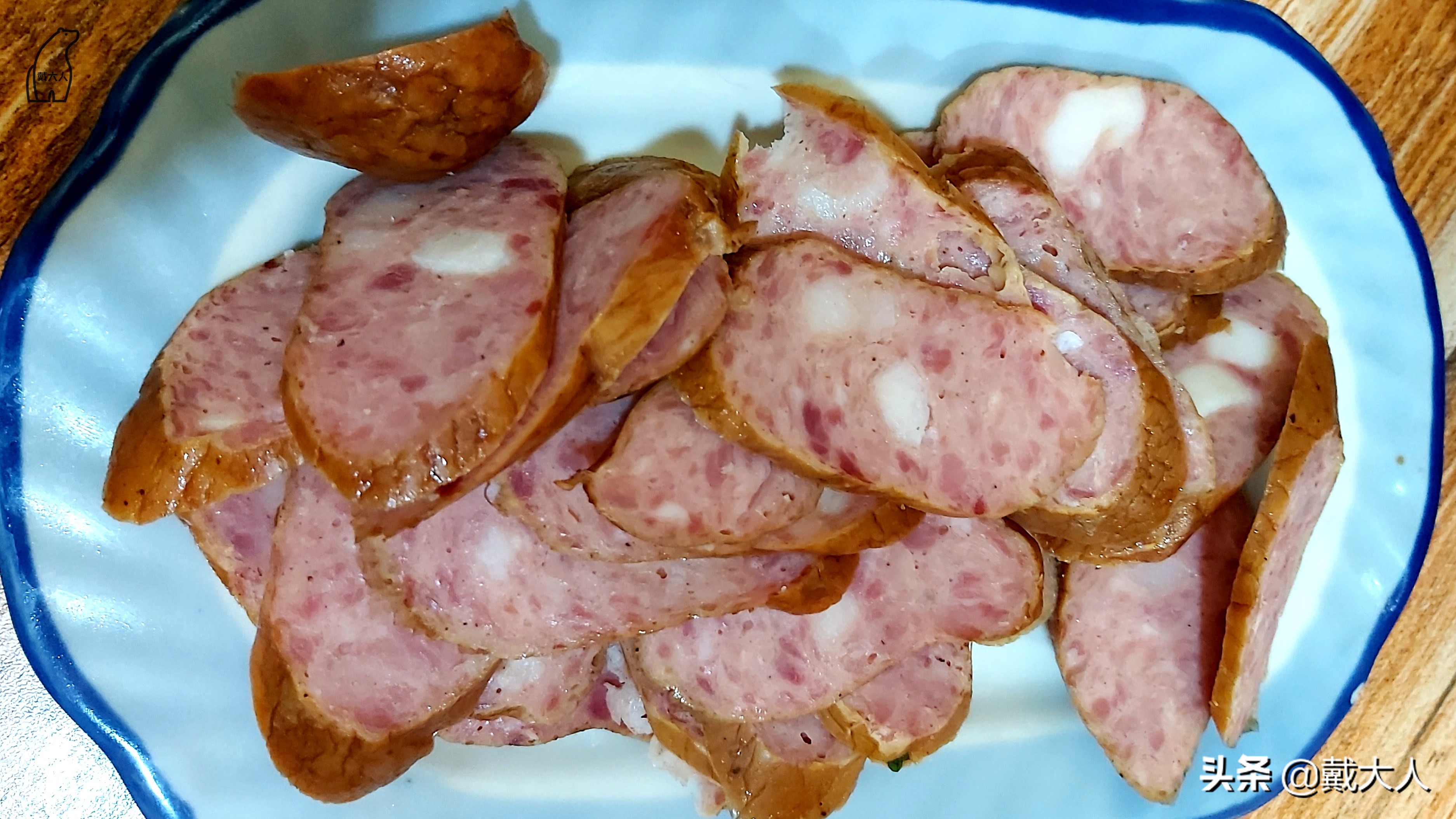 老戴我第一次吃到东北菜，原来机车工厂这条路才是真美食宝藏啊