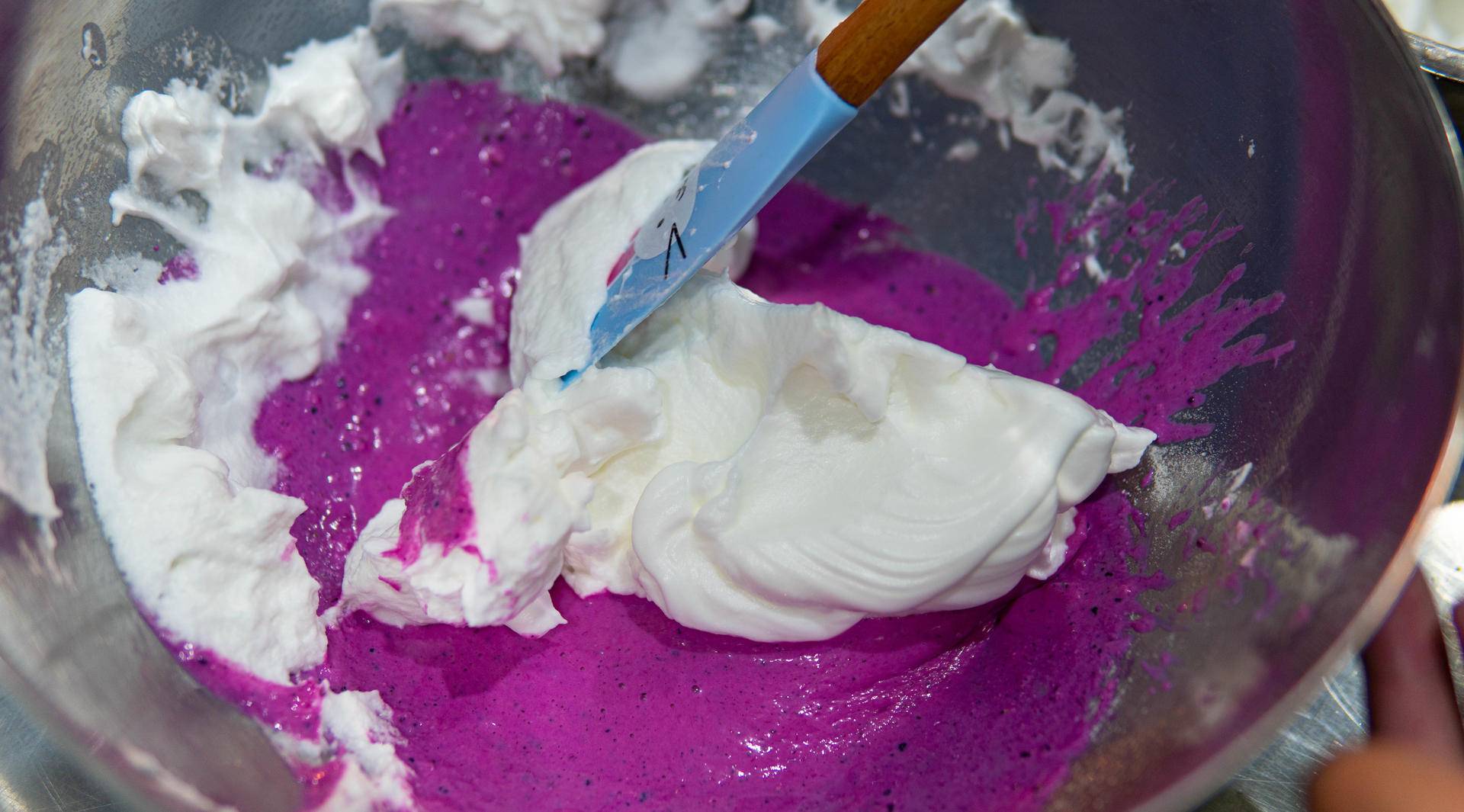 海氏i3烤箱能双层烤吗,海氏烤箱i3和f1哪个好用