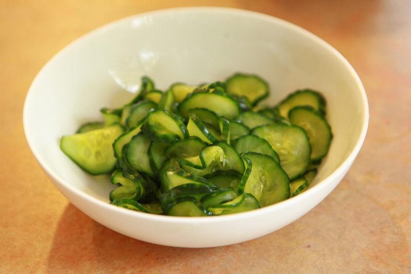 美食做法简单易学炒黄瓜,怎样做最好吃的炒黄瓜