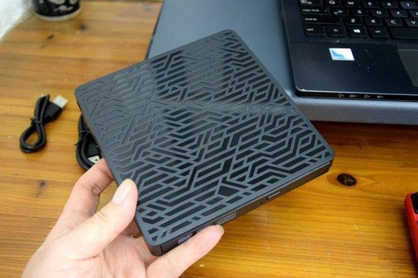 免驱刻录光驱,一专且多能