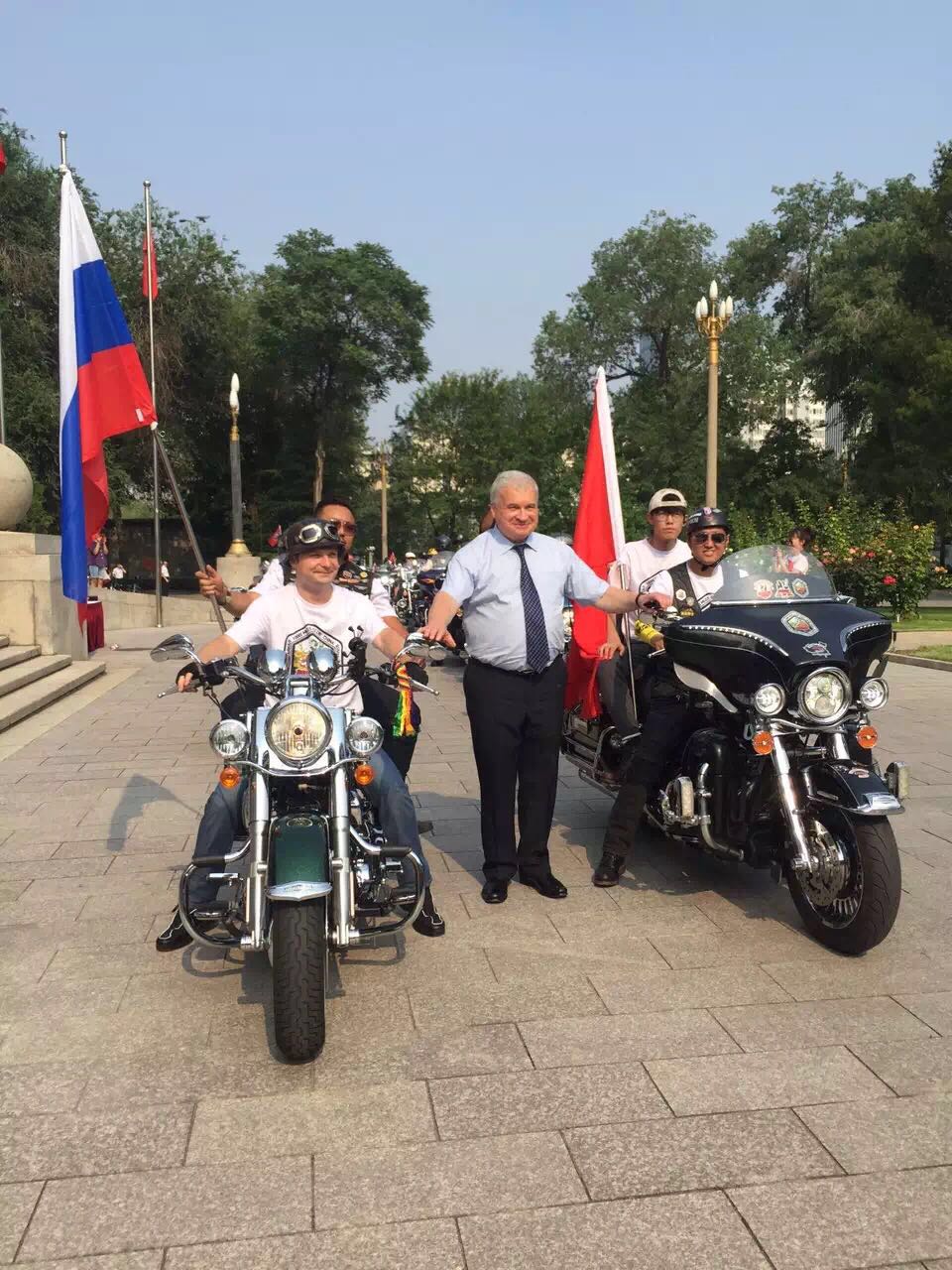 八千里路云和月,八千里路云和月出发