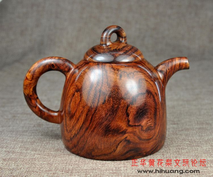 鉴别黄花梨的视频,鉴别海南黄花梨最简单方法如下