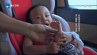 宝宝出牙期怎样缓解不适的情绪呢,出牙期的宝宝这么痛苦三招缓解