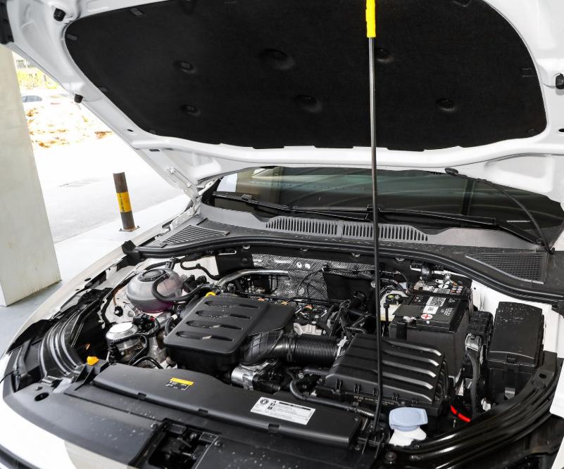 朗逸1.5l自动风尚版内饰实拍图片,朗逸1.5l自动舒适版配置解析